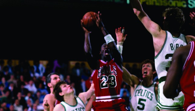 1986 – Michael Jordan scores 