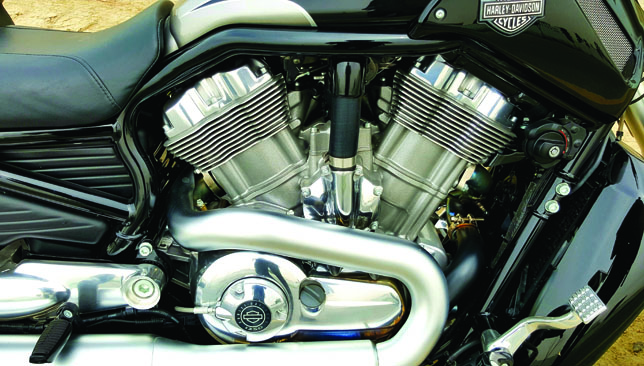 Harley Davidson V-Rod-4 (Read-Only)