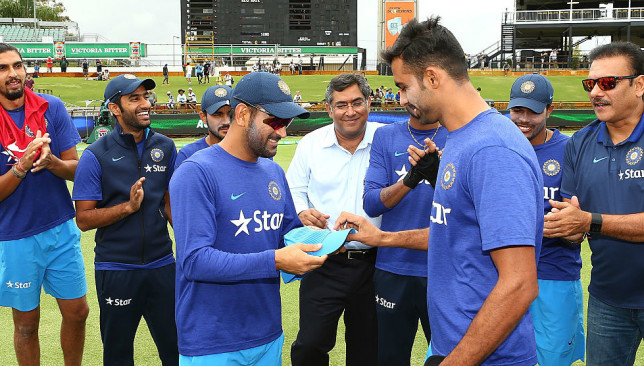 Dhoni's management of young players like Barinder Sran will be important