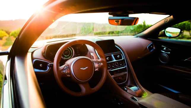Aston-Martin-DB11-Steering-Wheel