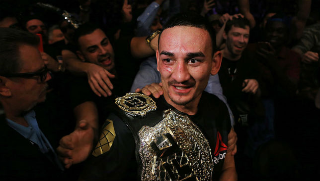 Max Holloway defeated Anthony Pettis to earn the Interim Featherweight Title.