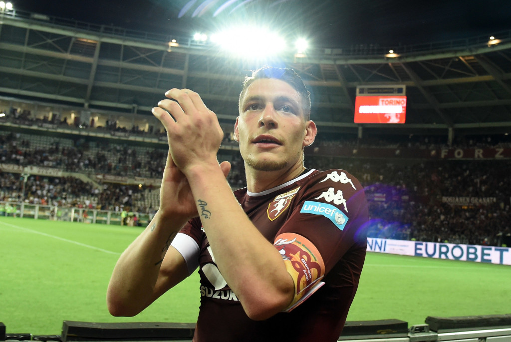 TURIN, ITALY - MAY 28: Andrea Belotti of FC Torino celebrates under FC Turin's fans at the end of Serie A match between FC Torino and US Sassuolo at Stadio Olimpico di Torino on May 28, 2017 in Turin, Italy. (Photo by Pier Marco Tacca/Getty Images)