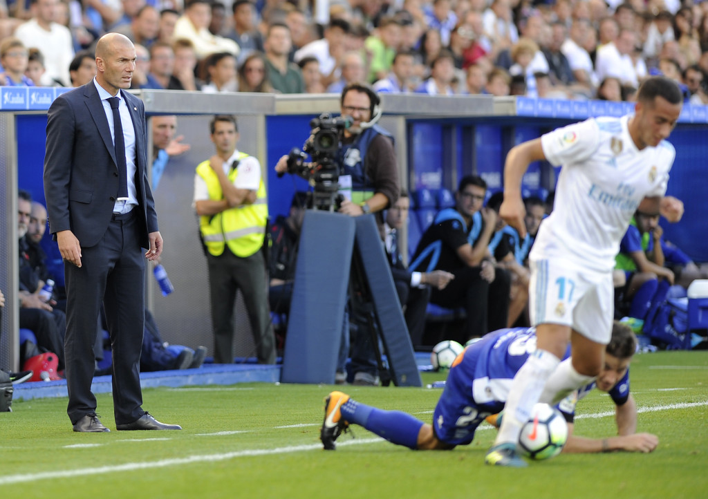 Zinedine Zidane watches on as Real Madrid edge past Alaves