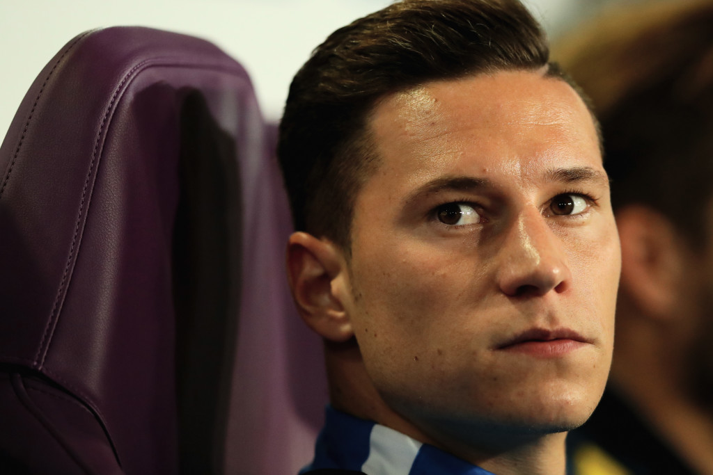 BRUSSELS, BELGIUM - OCTOBER 18: Julian Draxler of PSG looks on from the bench prior to the UEFA Champions League group B match between RSC Anderlecht and Paris Saint-Germain at Constant Vanden Stock Stadium on October 18, 2017 in Brussels, Belgium.  (Photo by Dean Mouhtaropoulos/Getty Images)