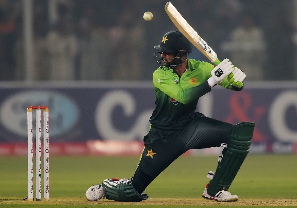 Malik's 24-ball 51 was the catalyst for Pakistan's imposing total.