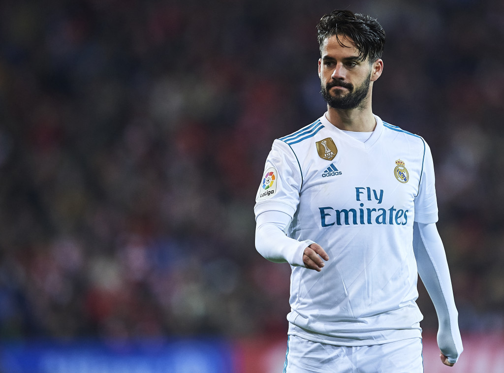 BILBAO, SPAIN - DECEMBER 02: Isco Alarcon of Real Madrid CF looks on during the La Liga match between Athletic Club and Real Madrid at Estadio de San Mames on December 2, 2017 in Bilbao, Spain. (Photo by Juan Manuel Serrano Arce/Getty Images)