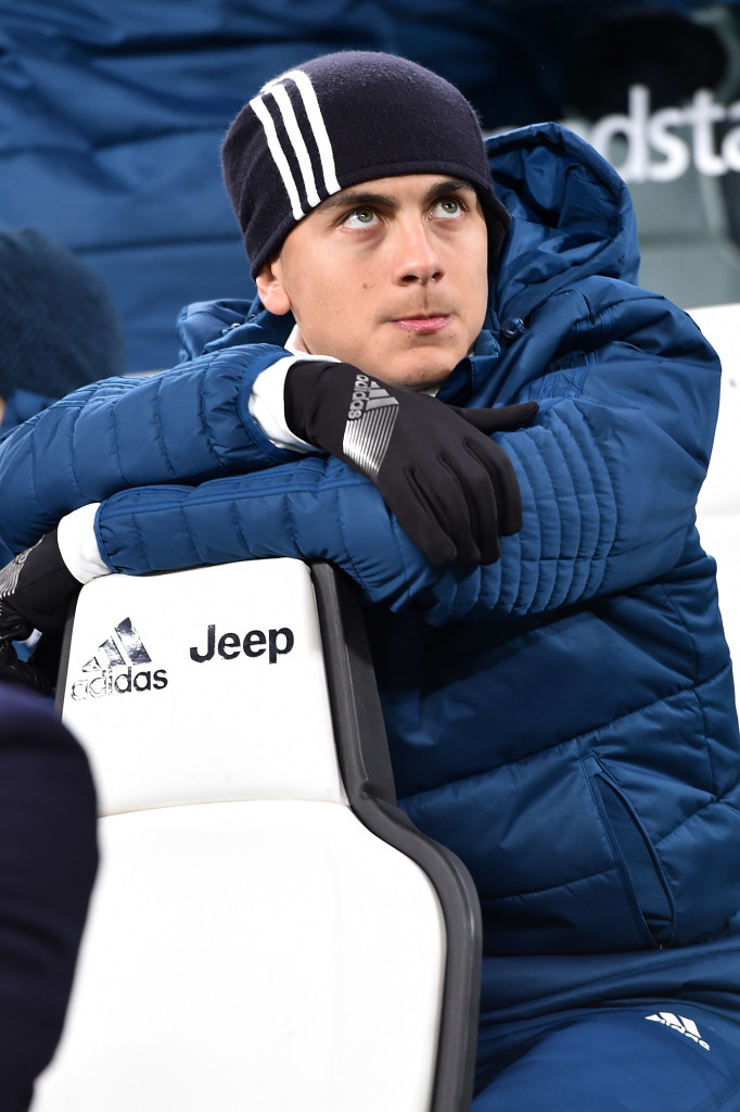 TURIN, ITALY - DECEMBER 09: Paulo Dybala of Juventus looks on in the bench prior the Serie A match between Juventus and FC Internazionale at Allianz Stadium on December 9, 2017 in Turin, Italy. (Photo by Tullio M. Puglia/Getty Images)