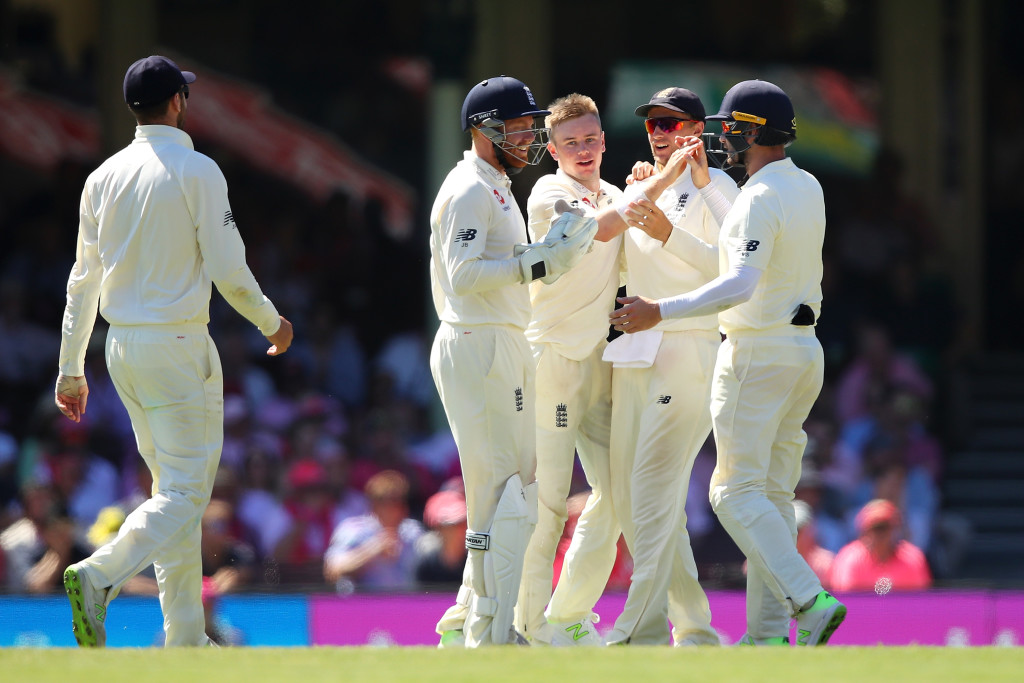 SYDNEY, AUSTRALIA - JANUARY 06: Mason Crane of England celebrates dismissing Usman Khawaja of Australia during day three of the Fifth Test match in the 2017/18 Ashes Series between Australia and England at Sydney Cricket Ground on January 6, 2018 in Sydney, Australia. (Photo by Cameron Spencer/Getty Images)