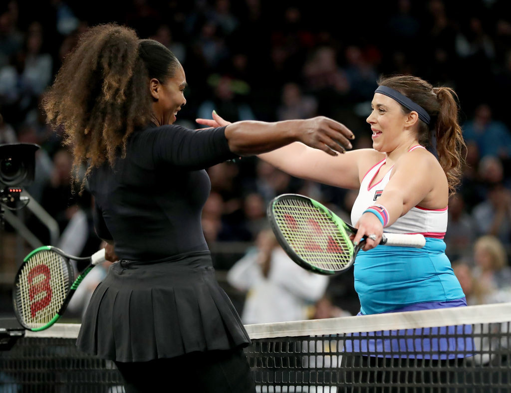 Williams prevailed 10-5 over Bartoli in the light-hearted event.