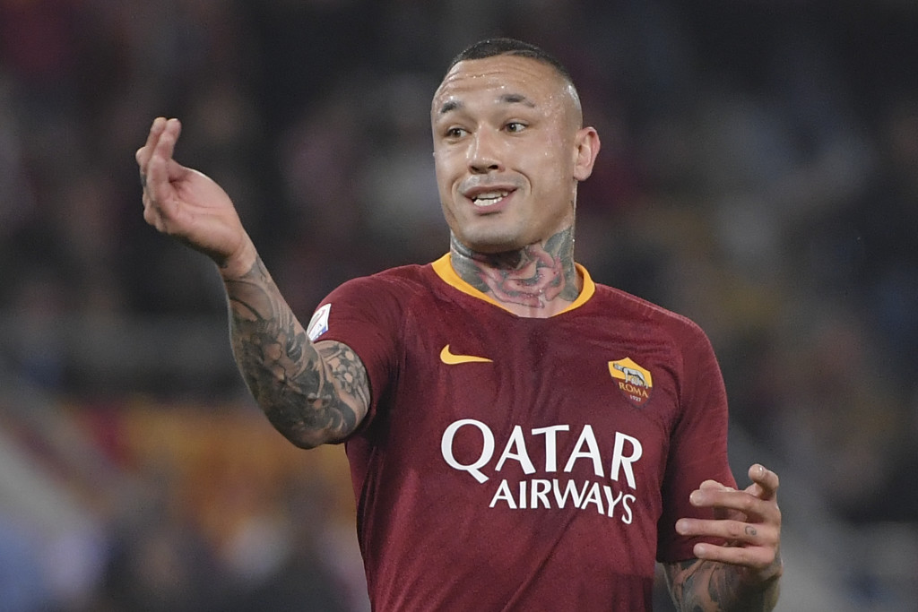 Roma's Belgian midfielder Radja Nainggolan reacts during the Italian Serie A football match AS Roma vs Juventus at the Olympic stadium on May 13, 2018 in Rome. (Photo by Tiziana FABI / AFP) (Photo credit should read TIZIANA FABI/AFP/Getty Images)