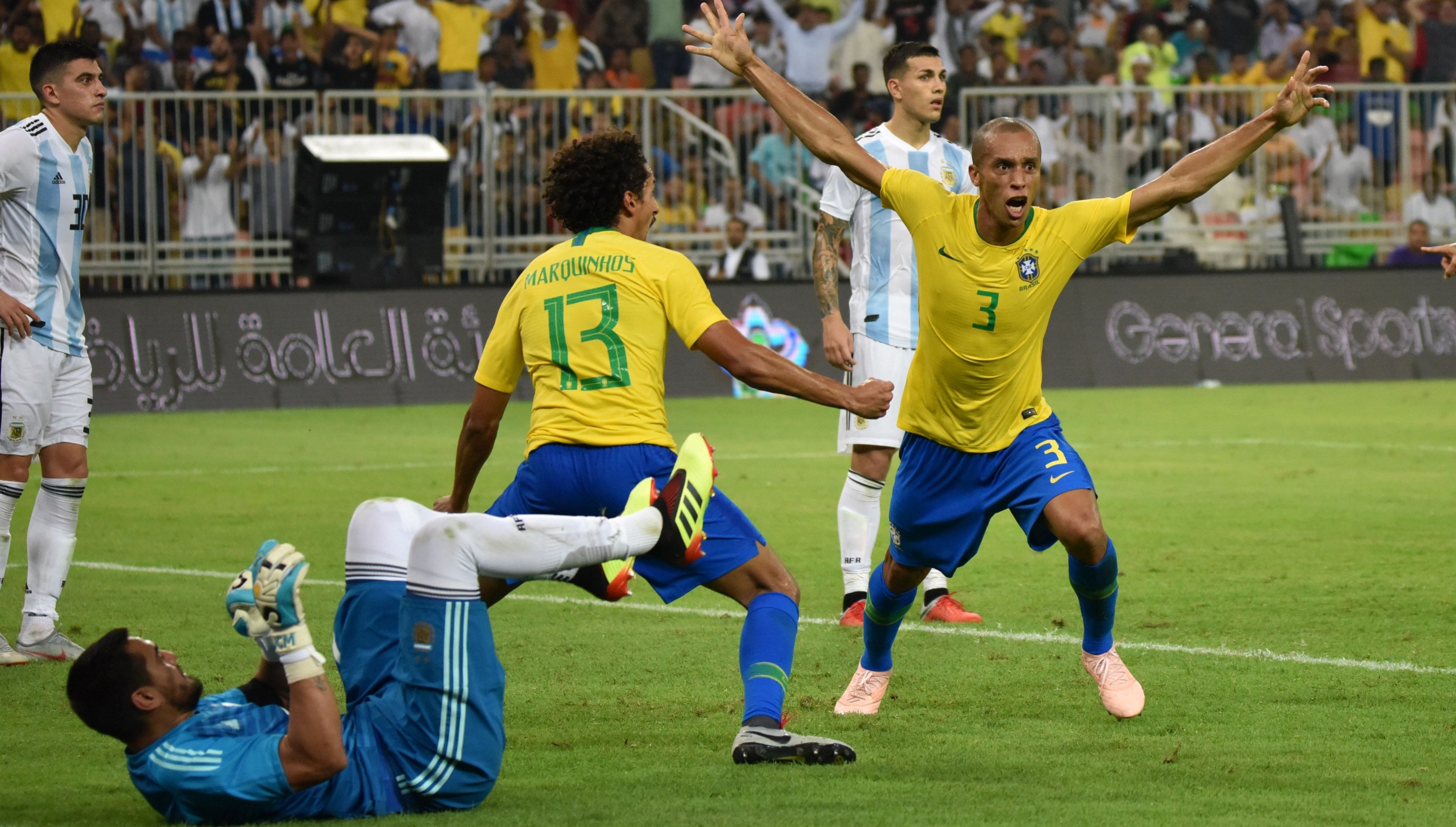 Slibende nær ved entusiasme WATCH Highlights as Brazil edge out Argentina in stoppage time in  Superclasico - Sport360 News