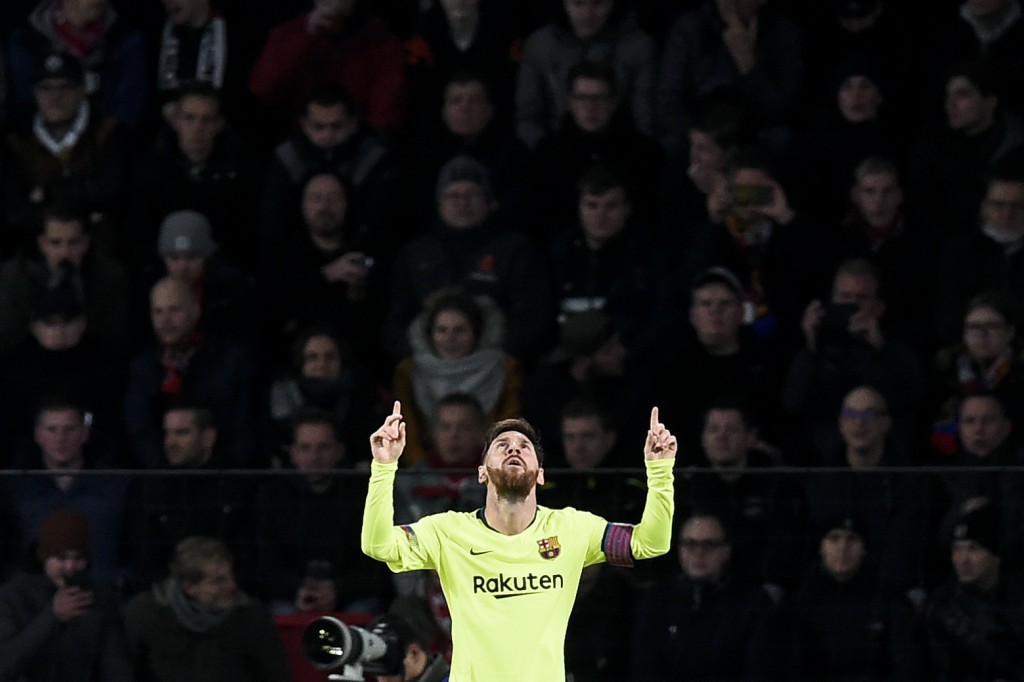Lionel Messi bails out Barcelona