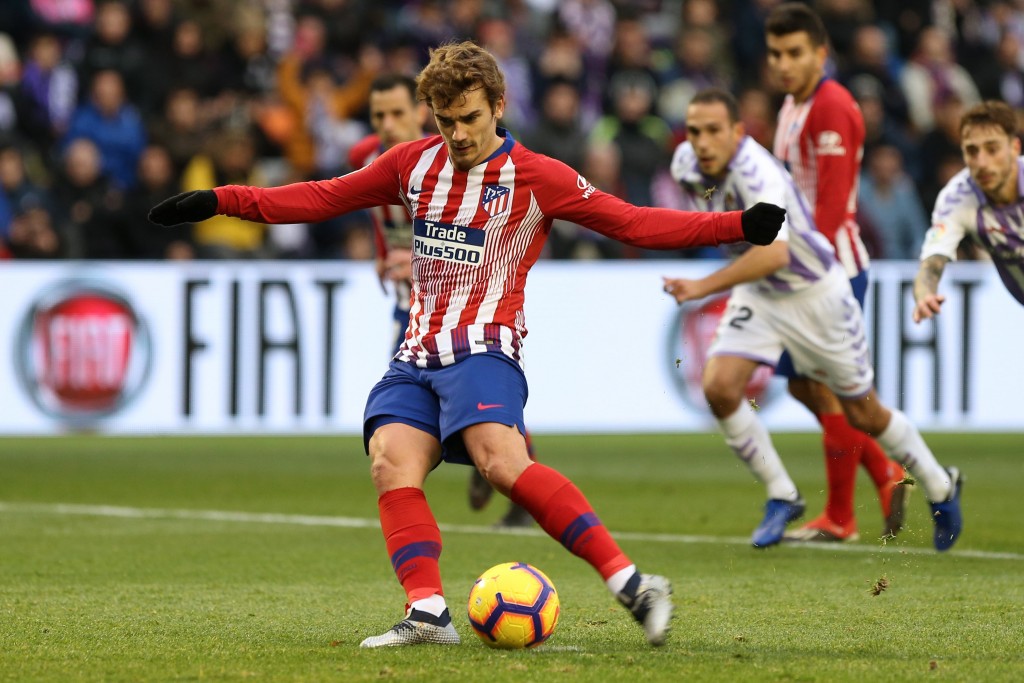 Atletico Madrid's French forward Antoine Griezmann scores a penalty during the Spanish League football match between Real Valladolid and Atletico Madrid