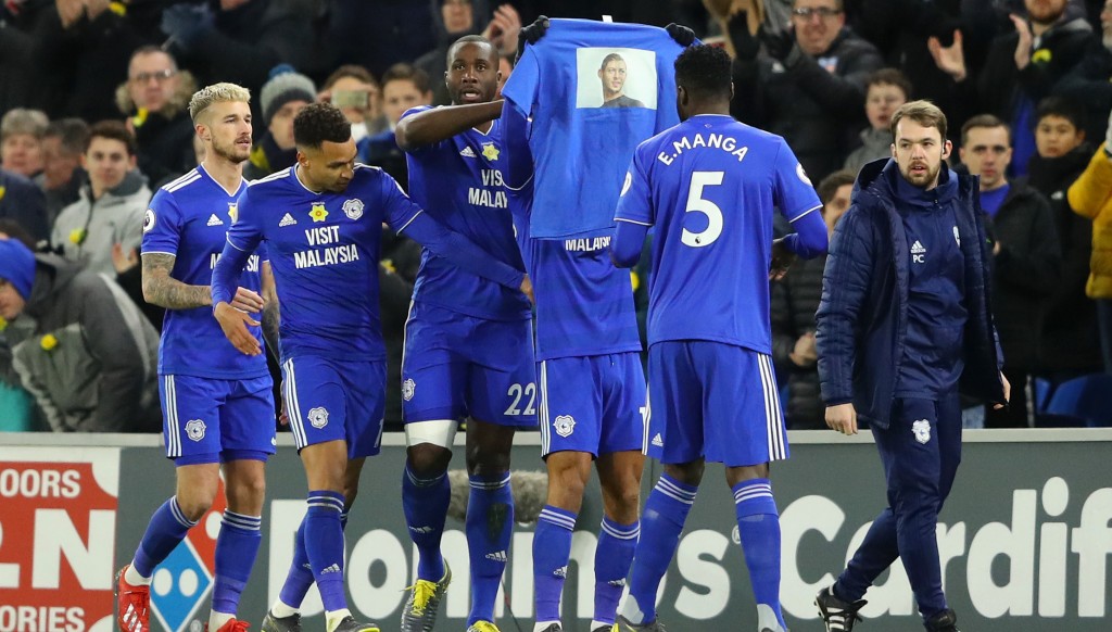 Cardiff players pay tribute to Sala after scoring the first goal against Bournemouth on Saturday.