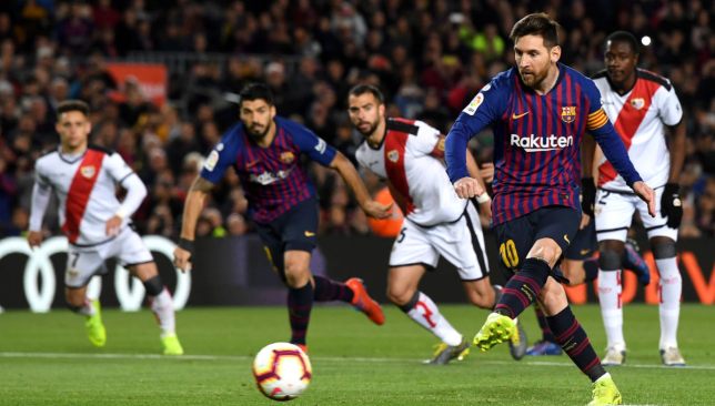 Lionel Messi scores from the penalty spot 