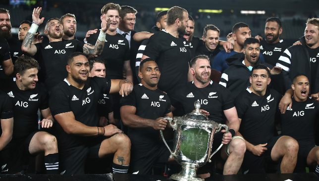 Wales have toppled New Zealand as the world's No1 ranked team for the first time in a decade.