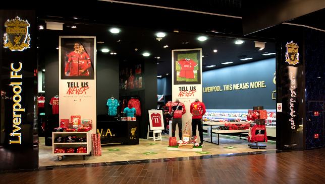 Religiøs Tangle At interagere Liverpool FC celebrate one year of official club store in Dubai with  partnership extension - Sport360 News